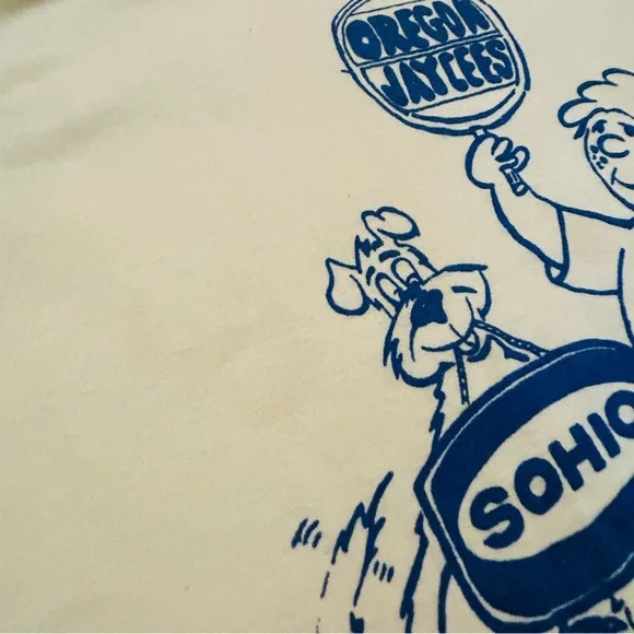 🔥SOLD🔥VINTAGE 70s Butter Yellow Single Stitch Graphic Tee - Picture 5 of 7